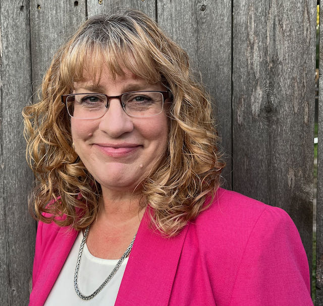 Headshot of Kim Johnson